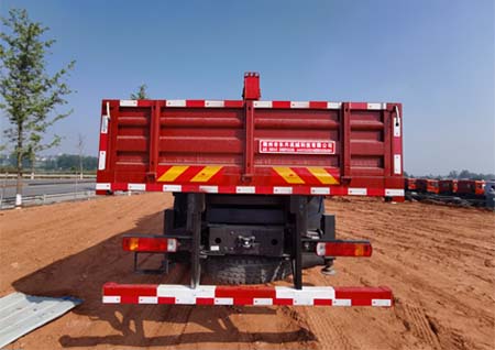 伴君長(zhǎng)興牌AAA5312JSQCA6型隨車(chē)起重運(yùn)輸車(chē)